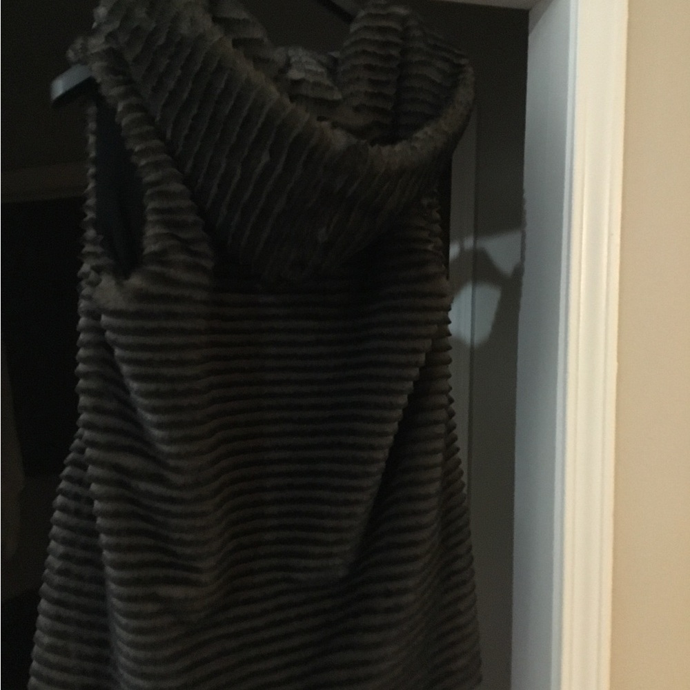 Size S Polyester Stripped Mid-Lenght
